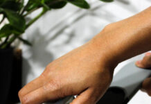 Microplane adds to collection with Mini V-Blade Mandoline